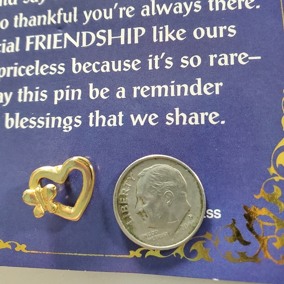 Vintage 1995 Friendship Butterfly Heart Pin on Card - Picture 2 of 6